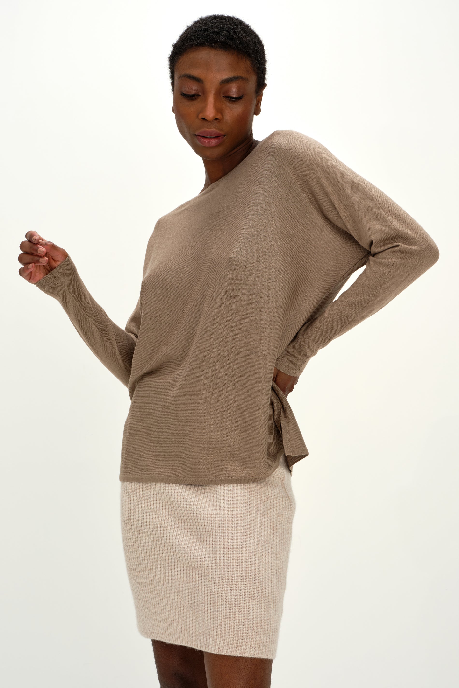 Davida Fine Knit Lady Big Slit Sweater Sweaters Mink