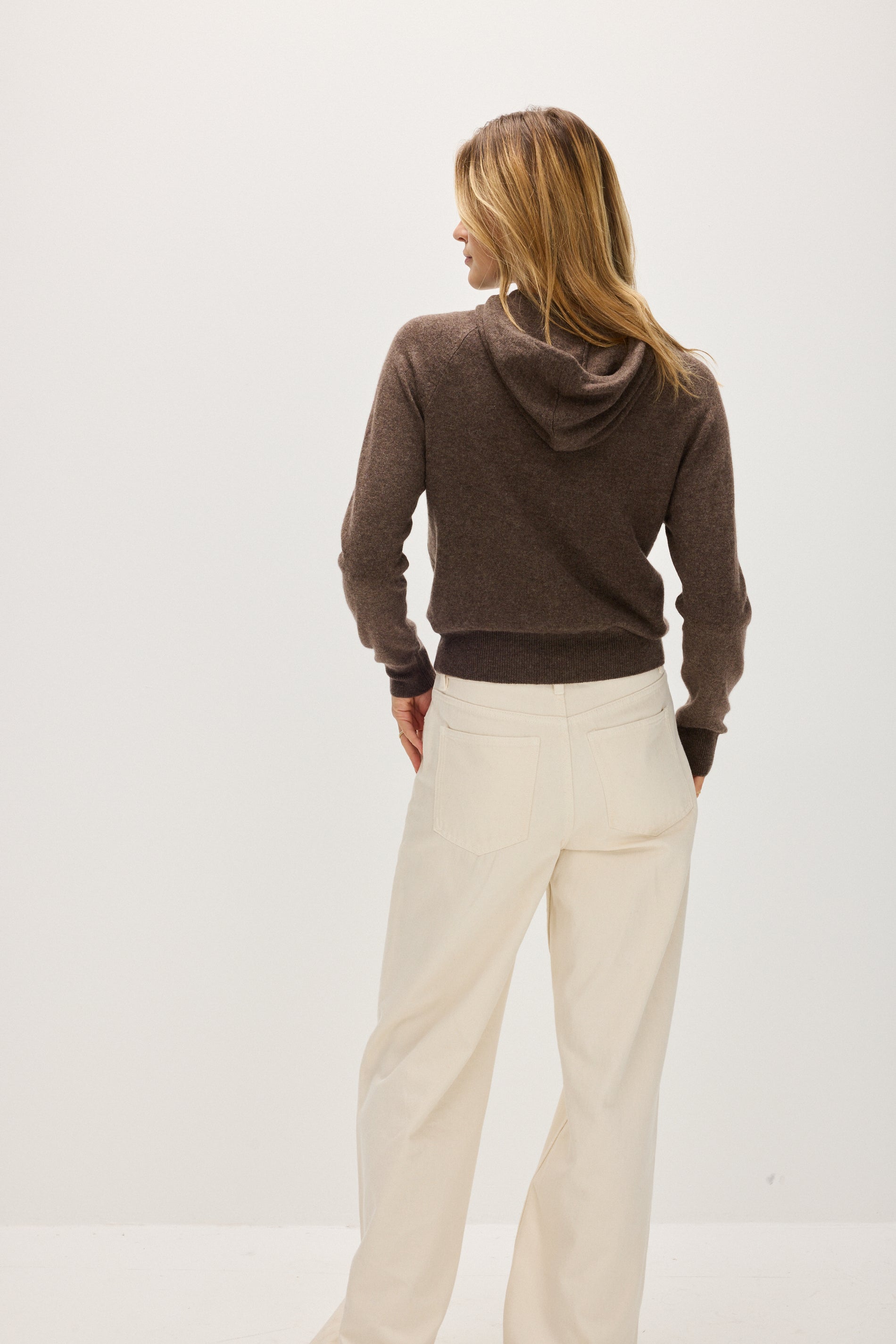 Davida Front Pocket Hoodie Sweaters Cacao