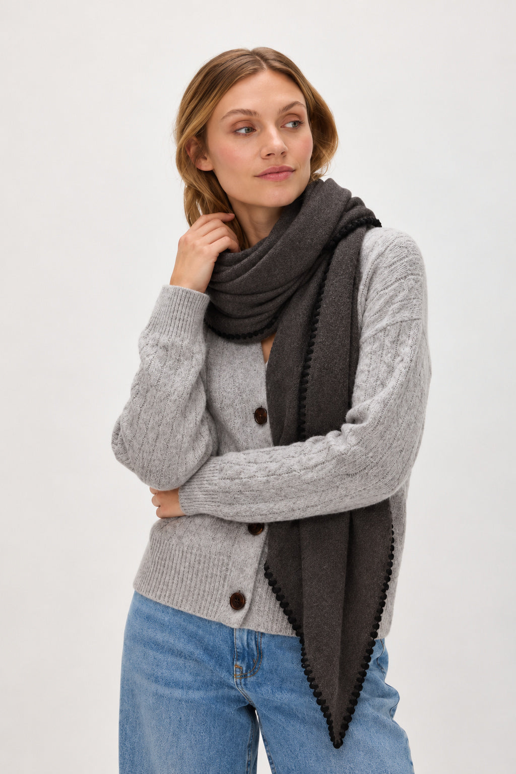 Davida Large scarf with contrast edge Accessories Dark Grey