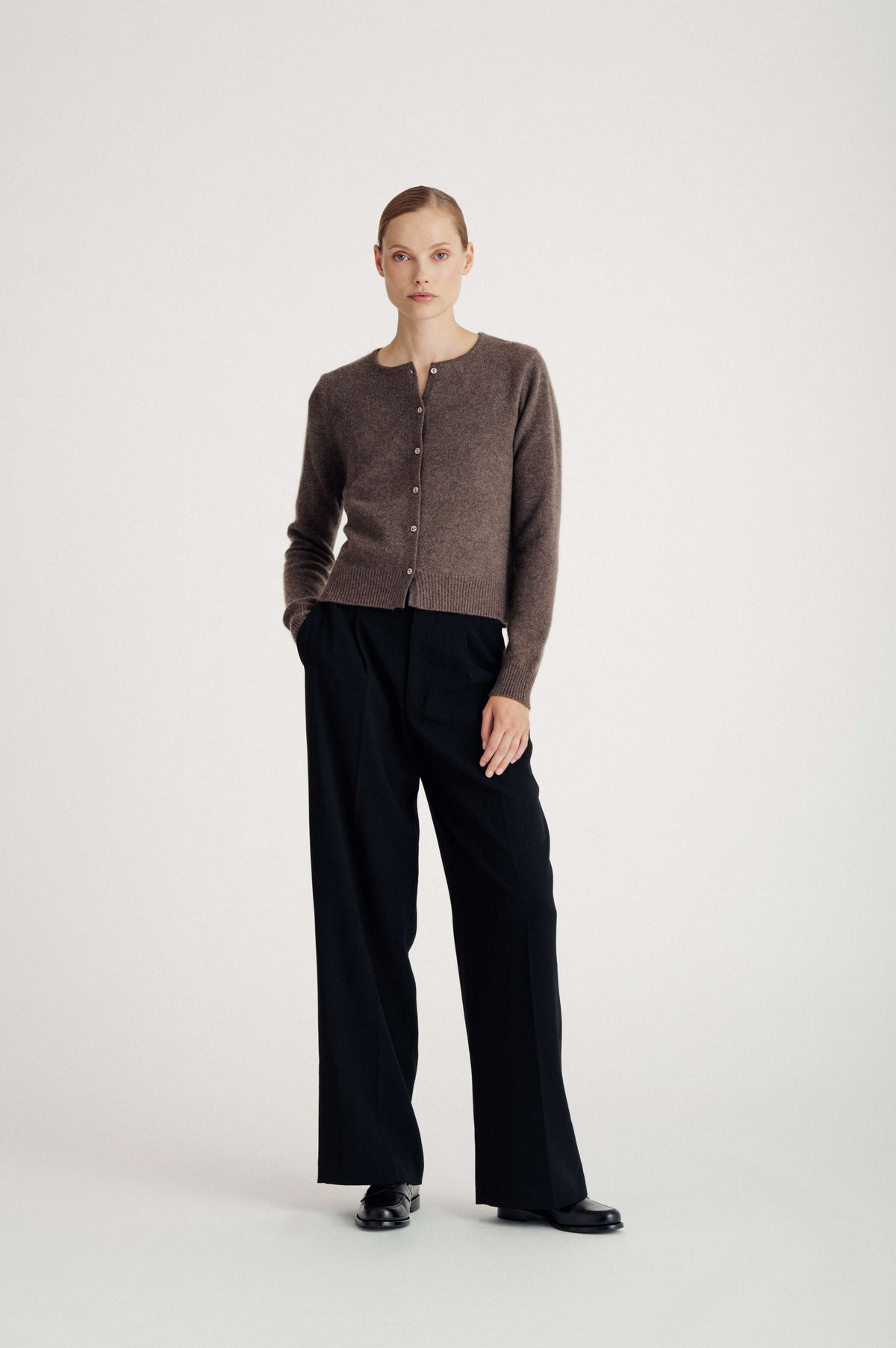 Davida Long Sleeve Boxy Cardigan Sweaters Cacao