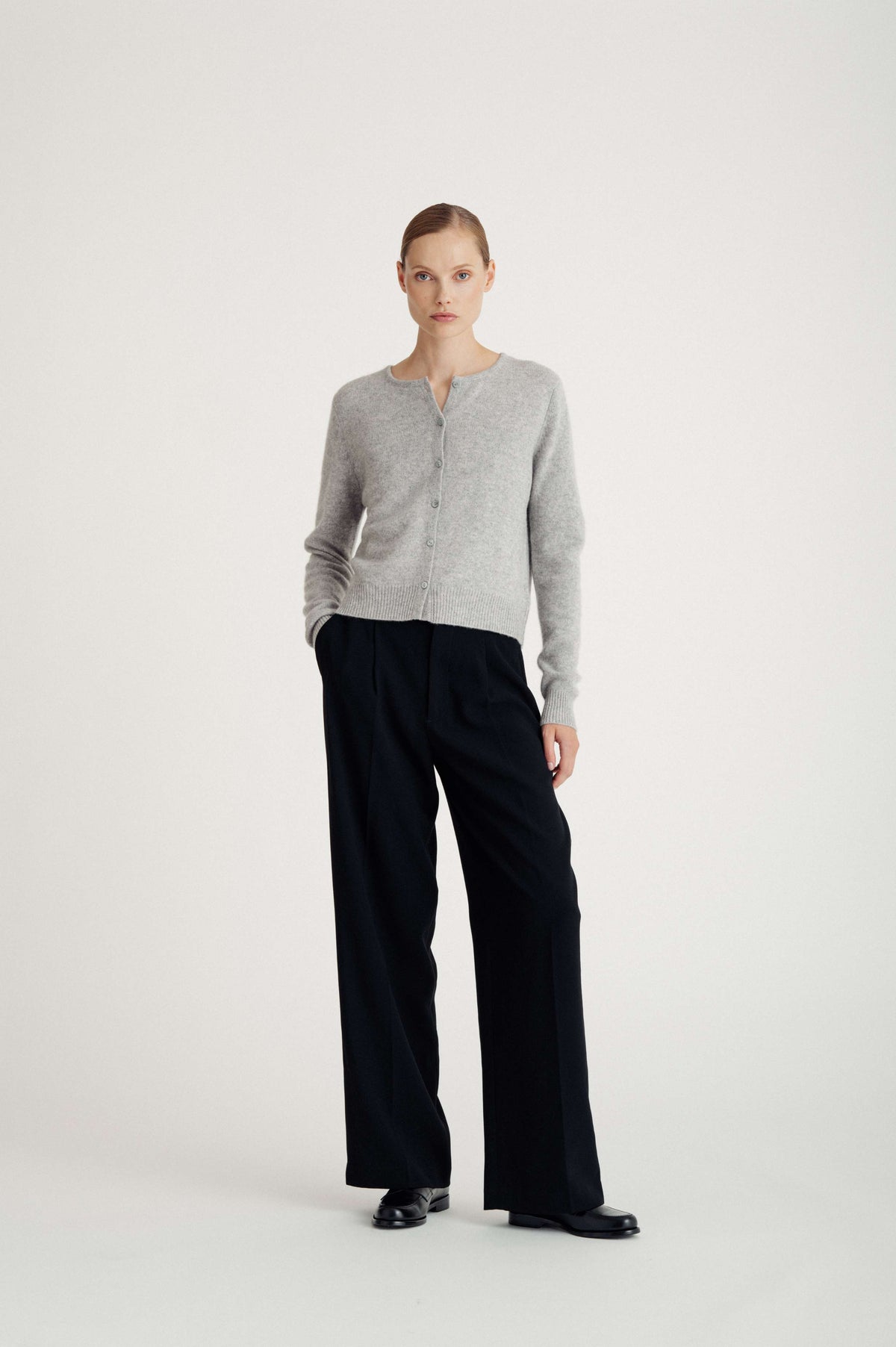 Davida Long Sleeve Boxy Cardigan Sweaters Light Grey