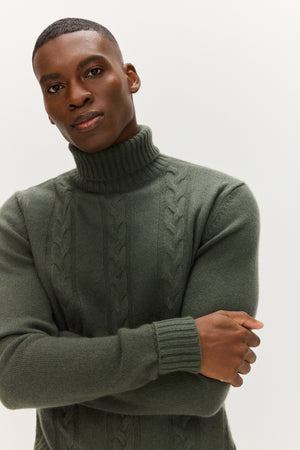 Man Cable Turtleneck - Army Green