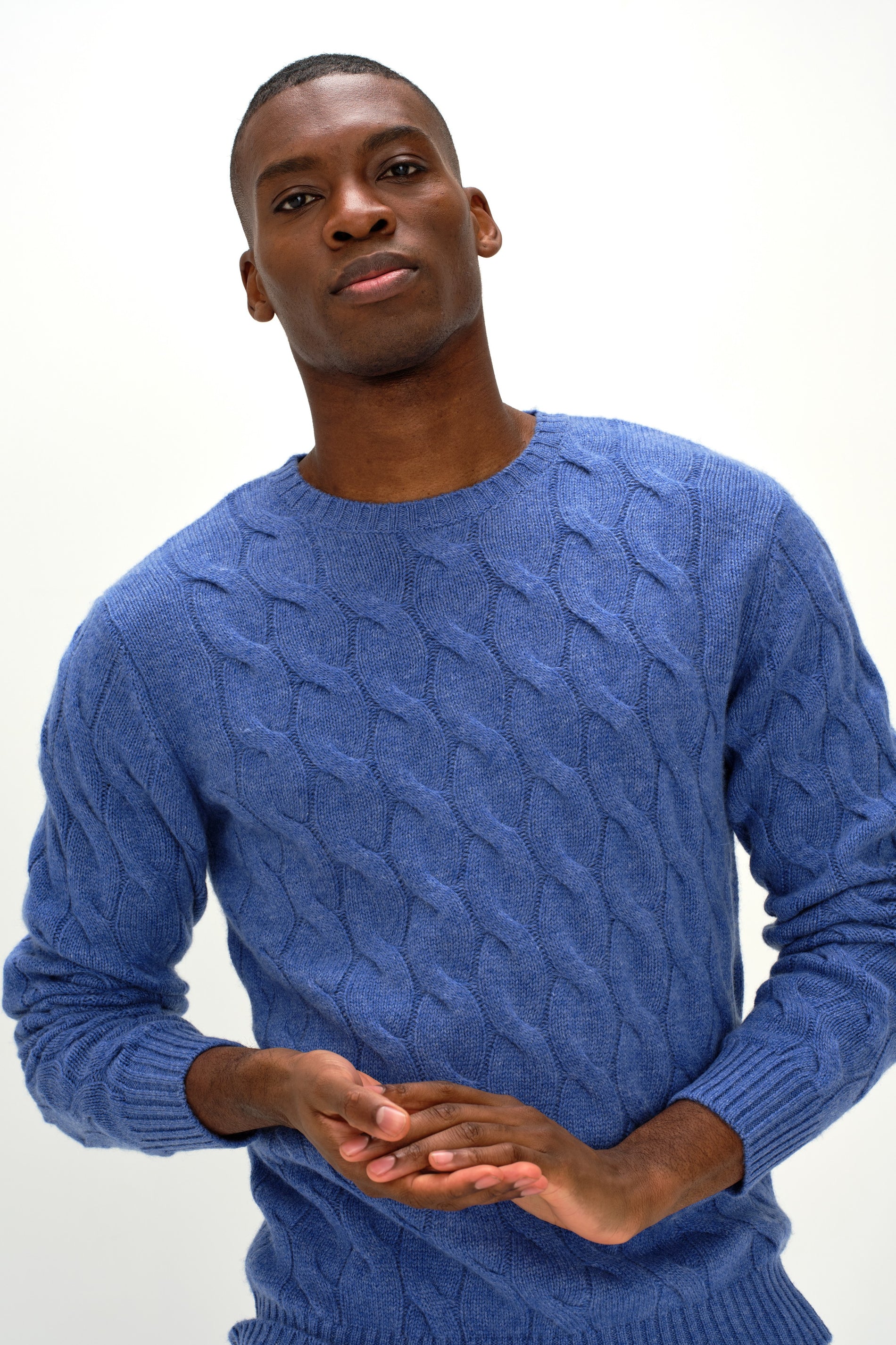Davida Man Chunky O-neck Cable Sweaters Ocean Blue