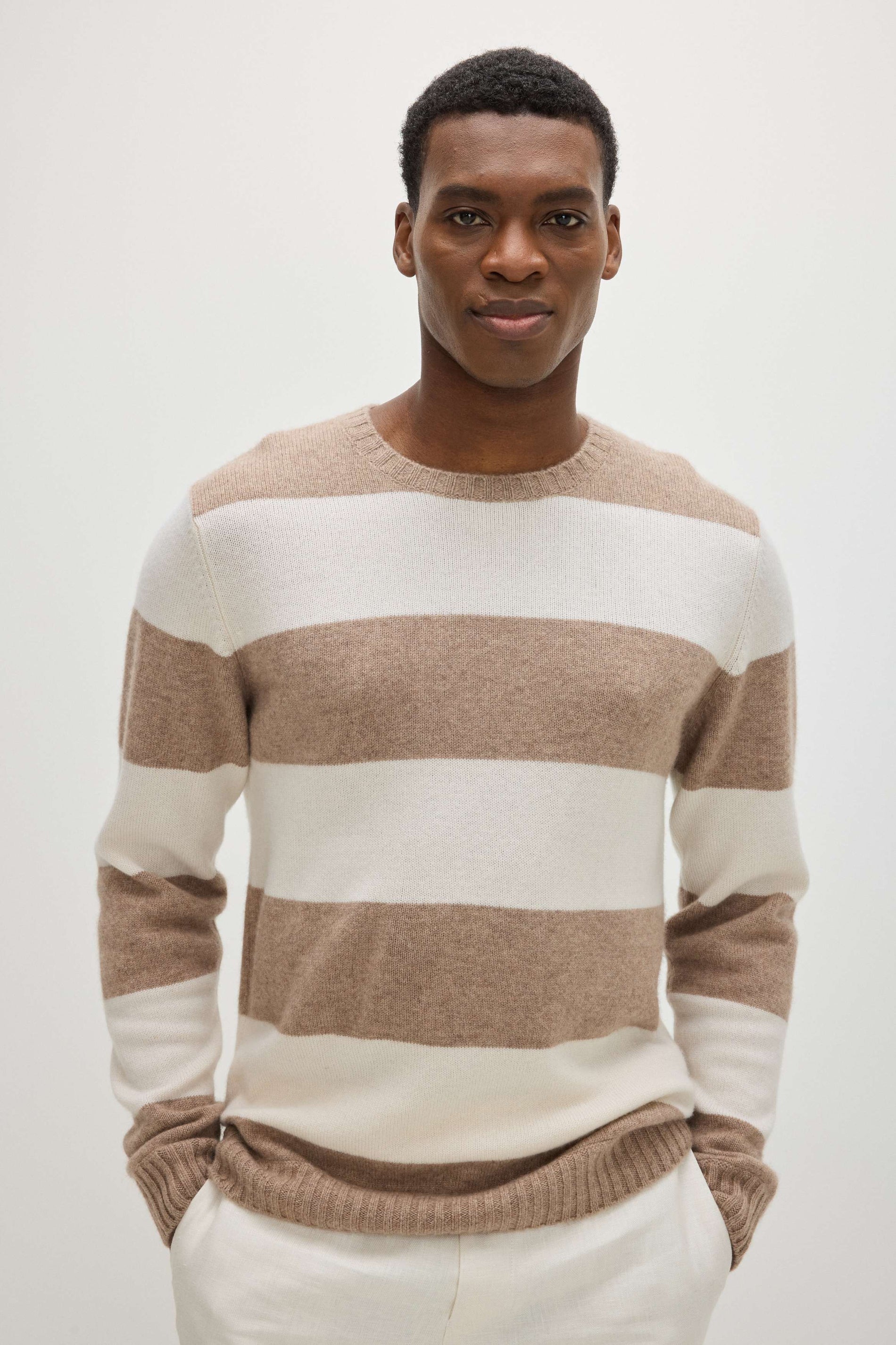 Davida Man Chunky O-neck striped Sweaters Mink/White