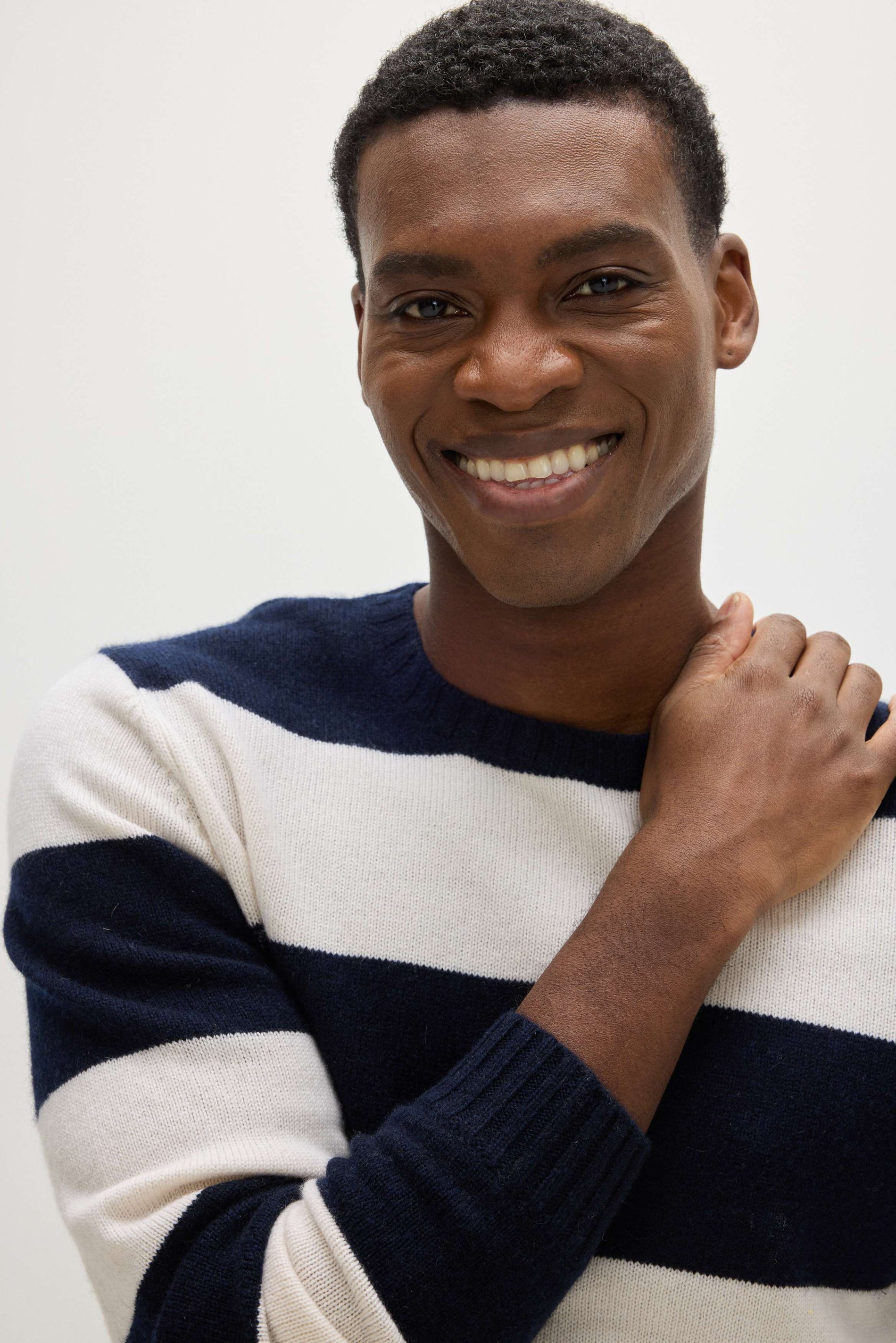 Davida Man Chunky O-neck striped Sweaters Navy/White