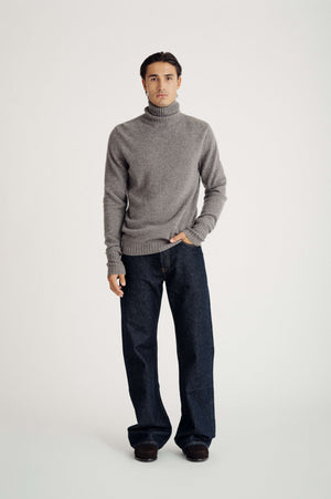 Man Chunky Roll Neck Sweater - Taupe