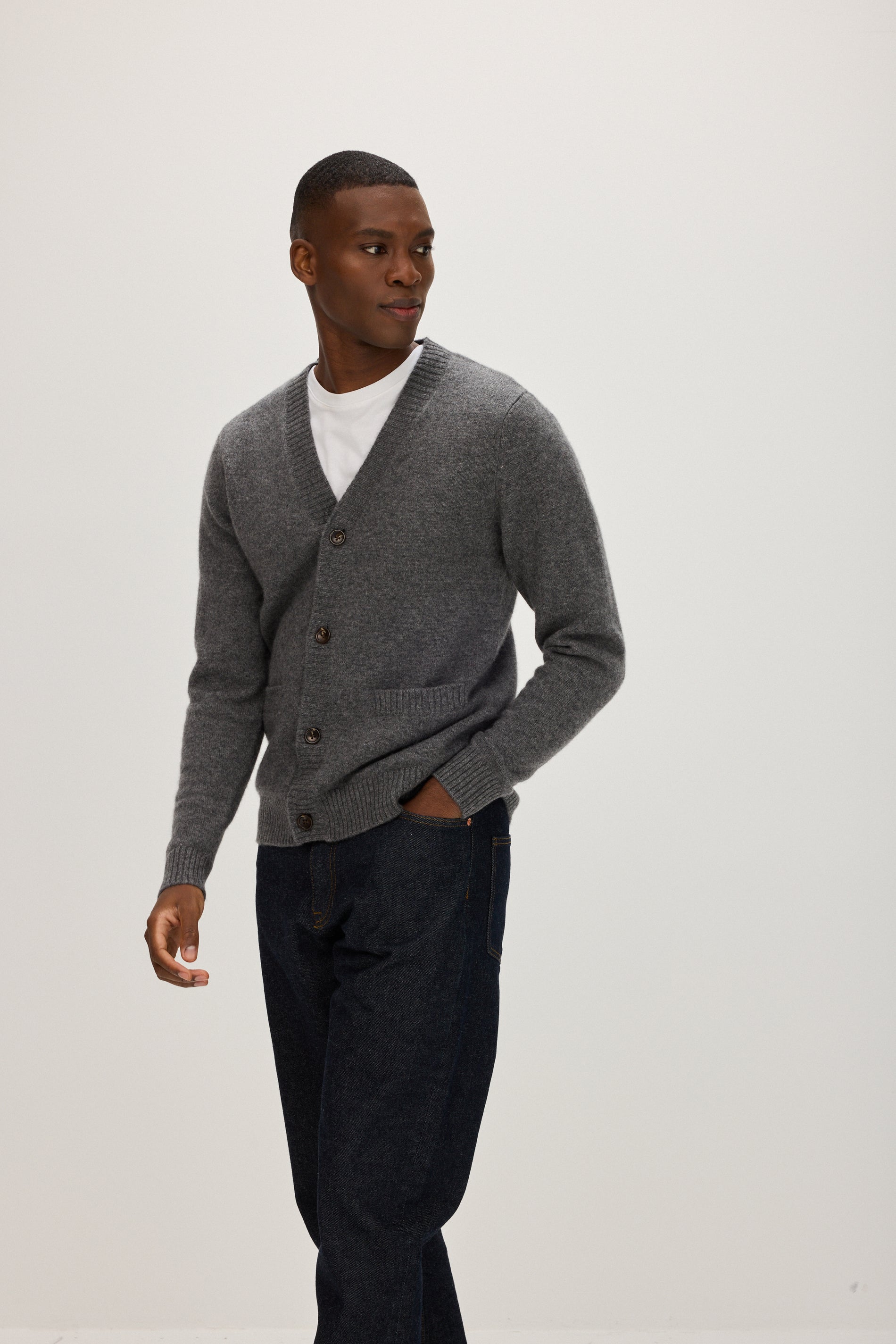 Davida Man Chunky V Cardigan Cardigans Dark Grey