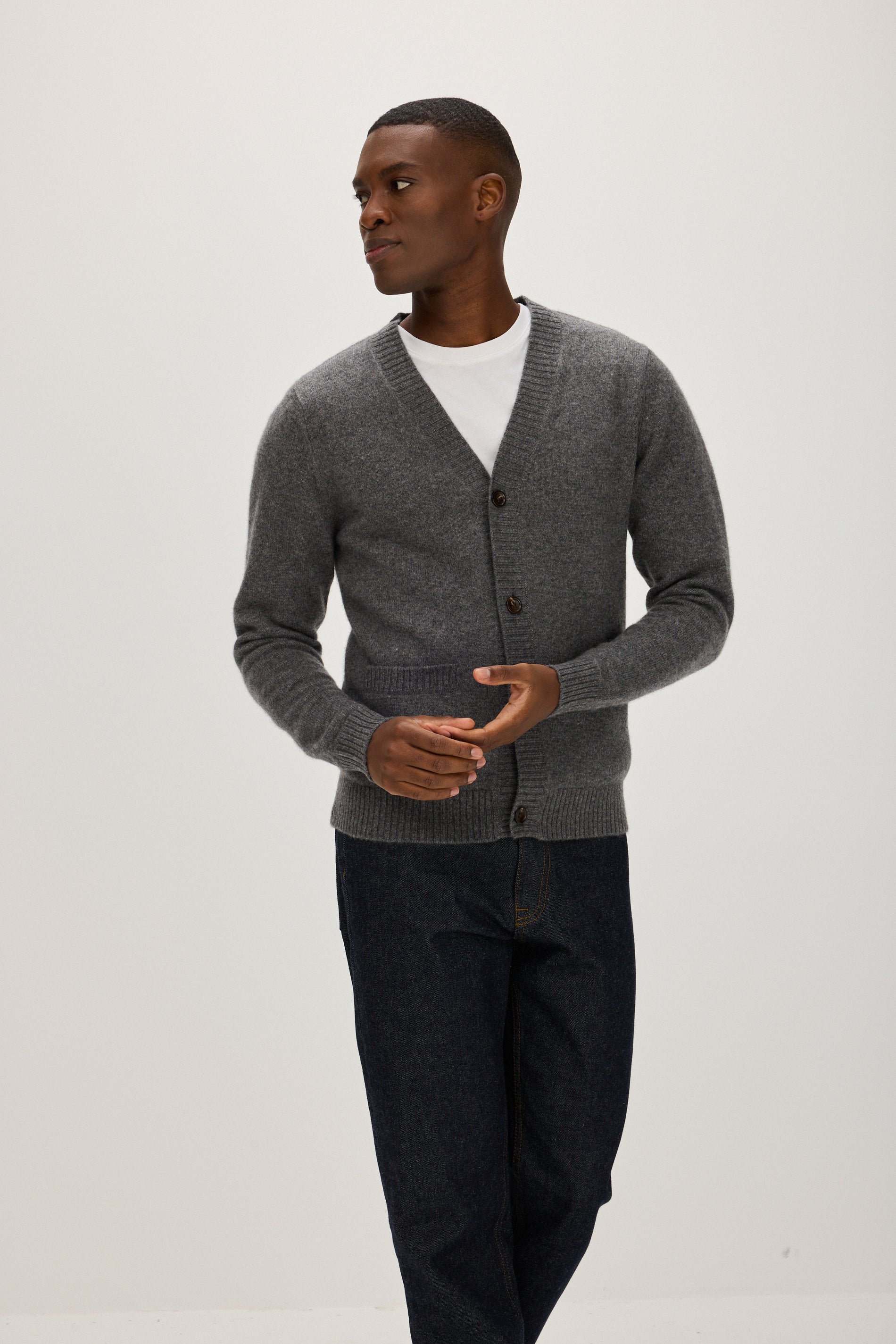Davida Man Chunky V Cardigan Cardigans Dark Grey