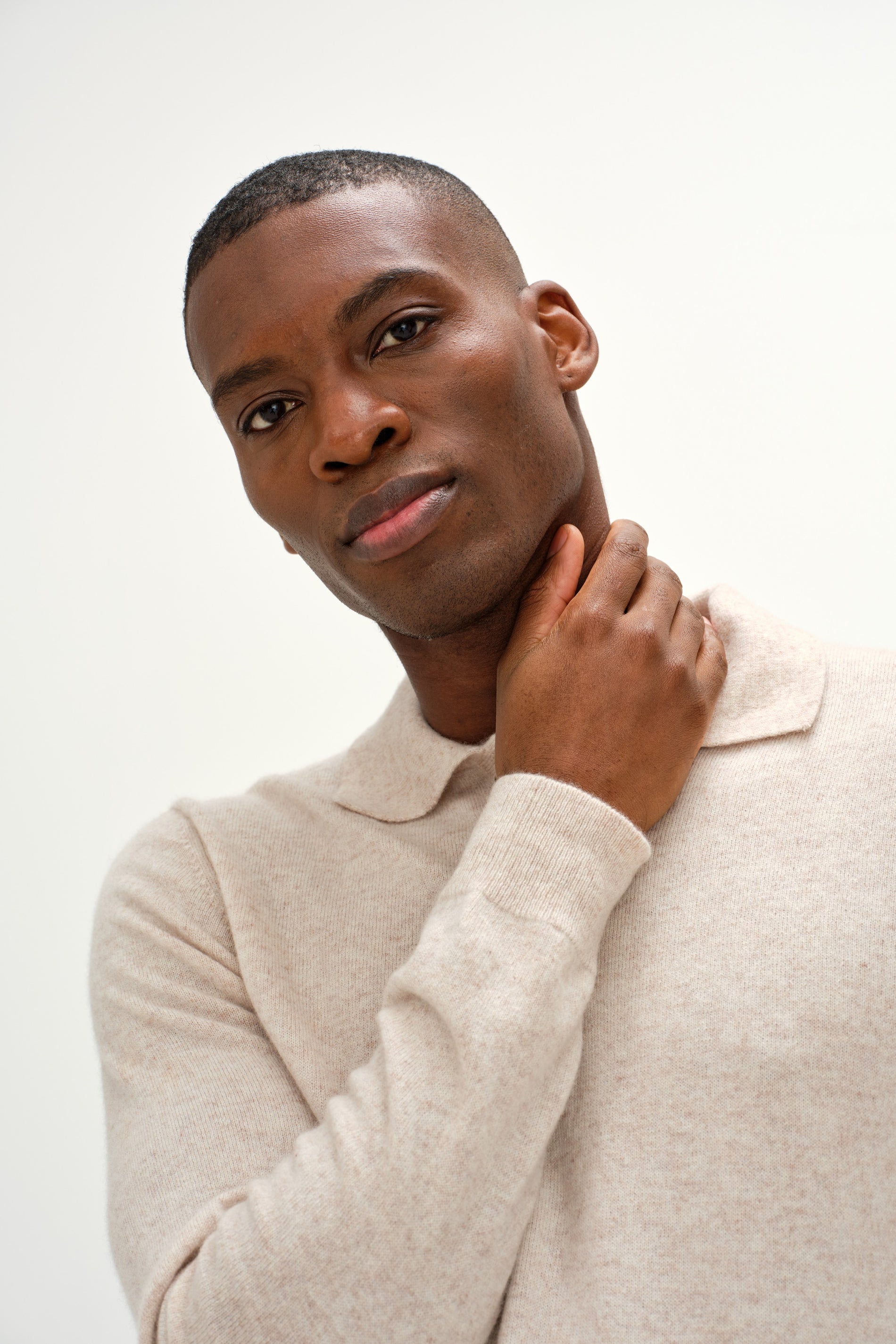 Davida Man Collar Sweaters Light Beige
