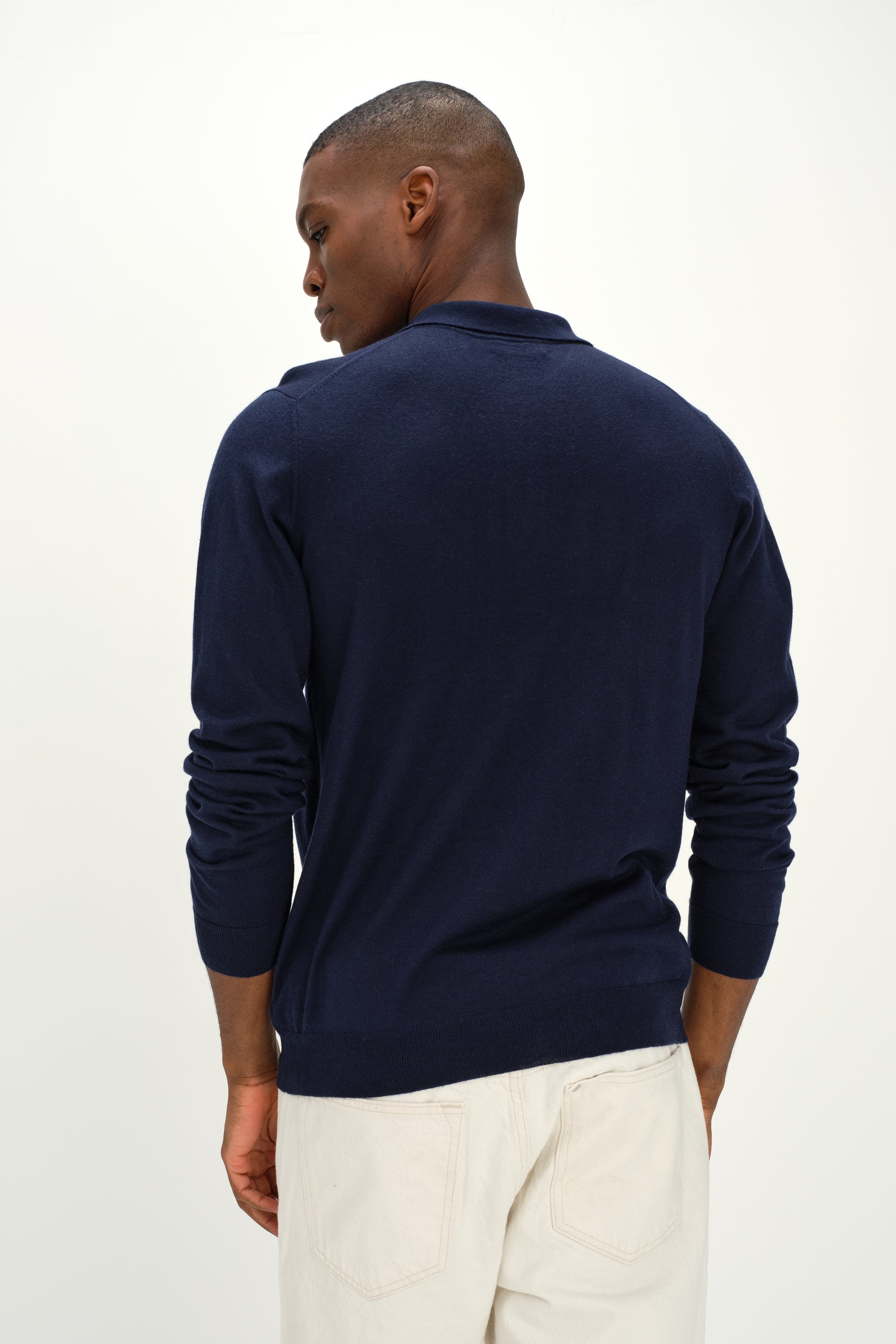 Davida Man Collar Sweaters Navy