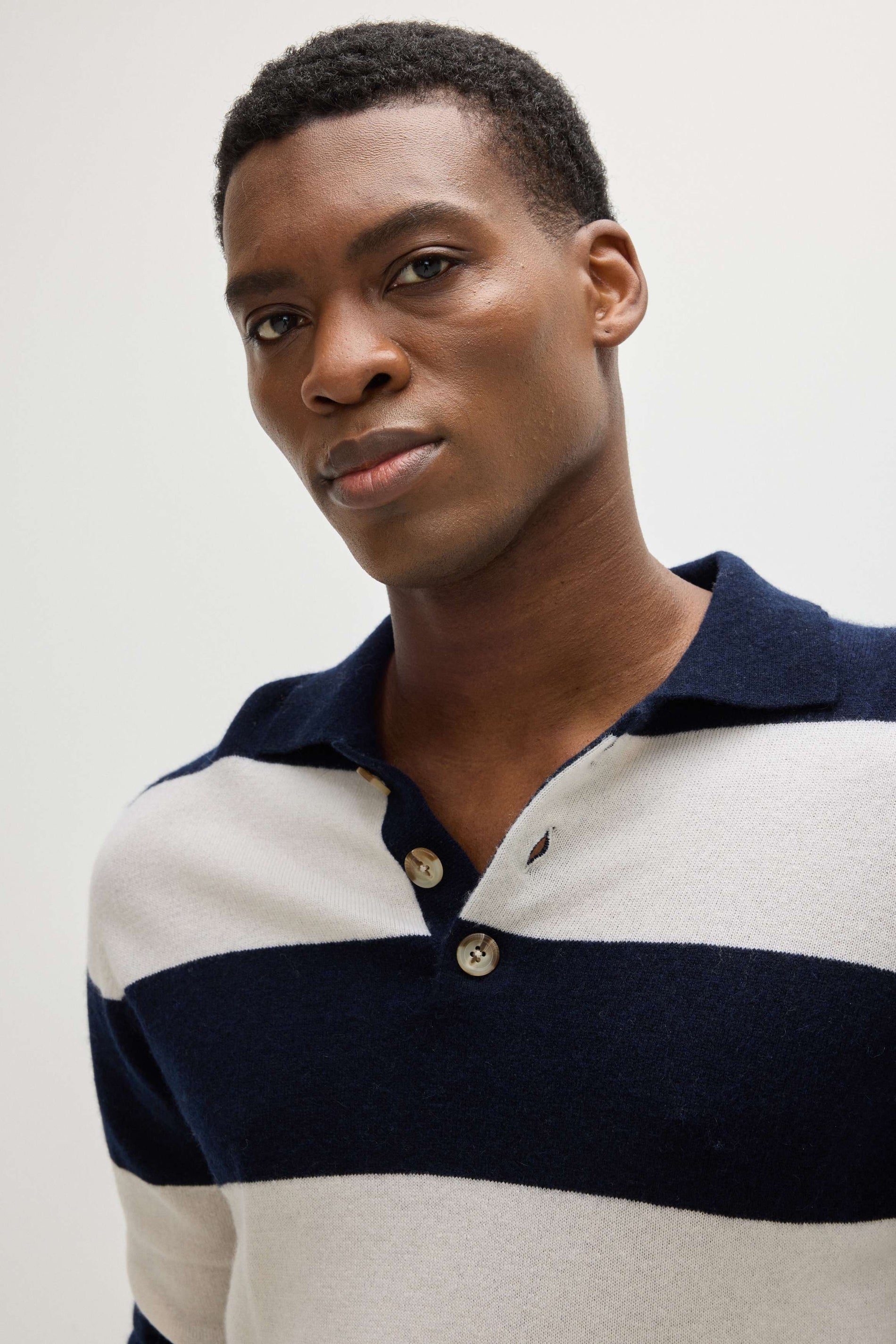 Davida Man Collar Striped Sweaters Navy/White