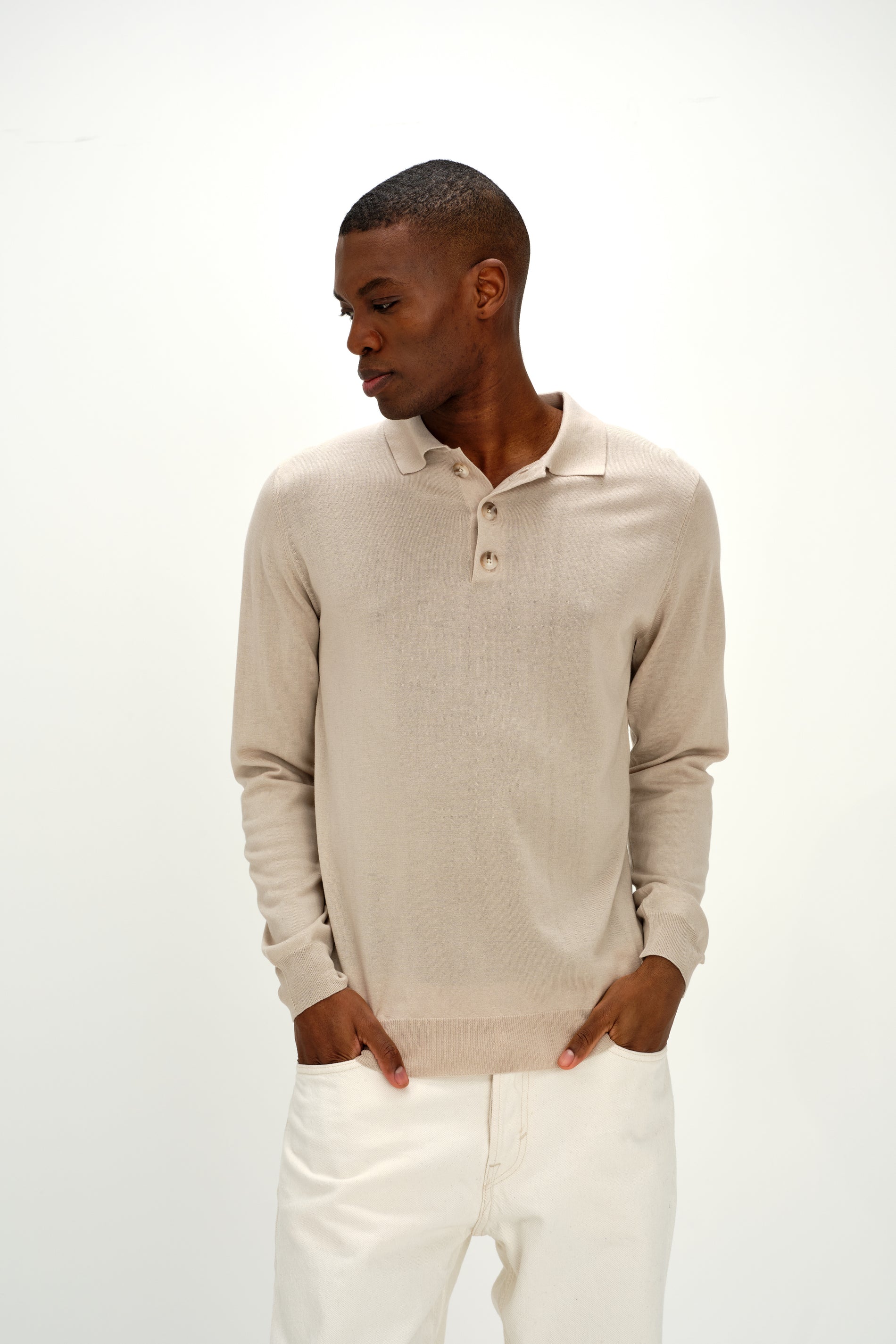 Davida Man Fine Knit Collar Sweaters Light Beige