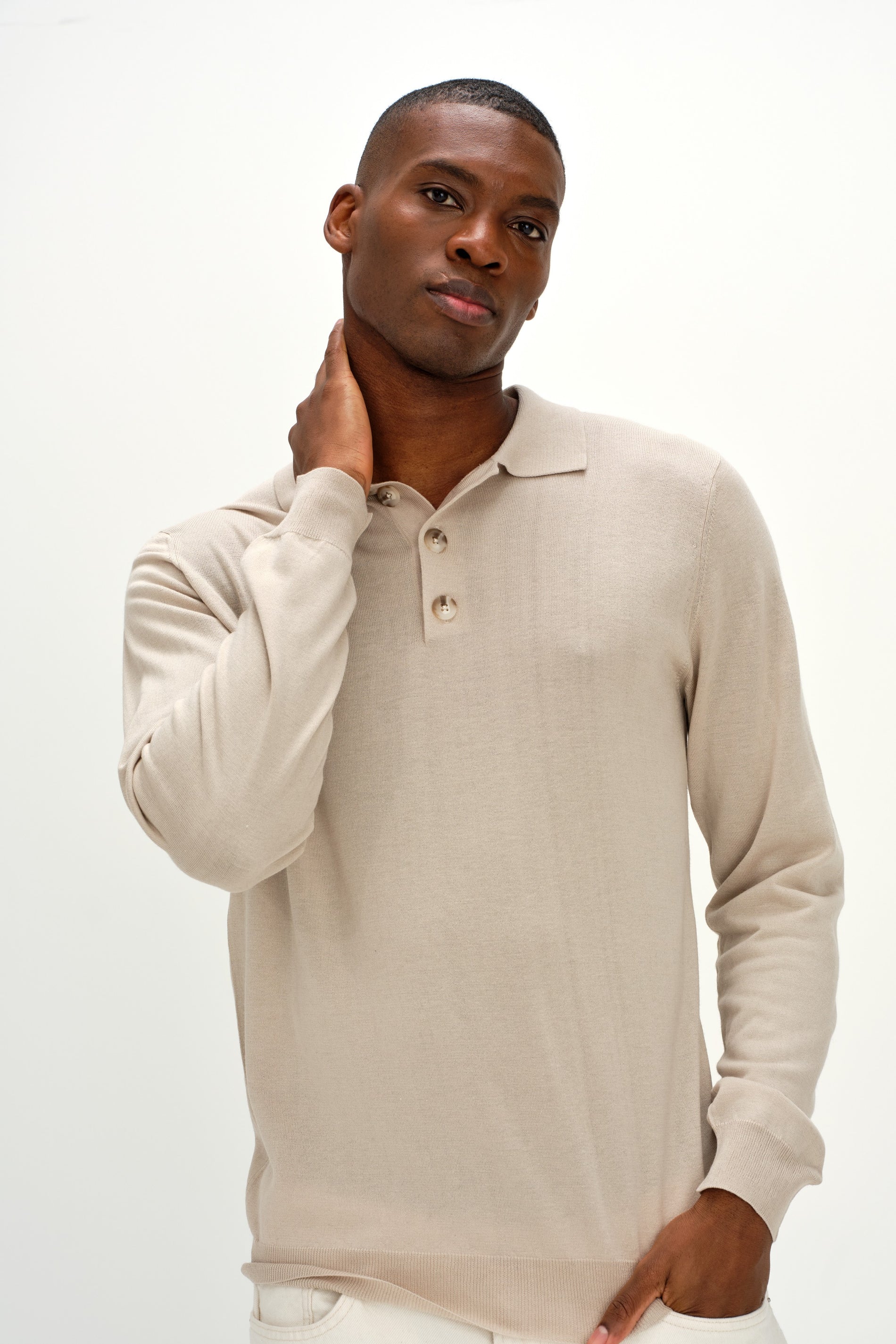 Davida Man Fine Knit Collar Sweaters Light Beige