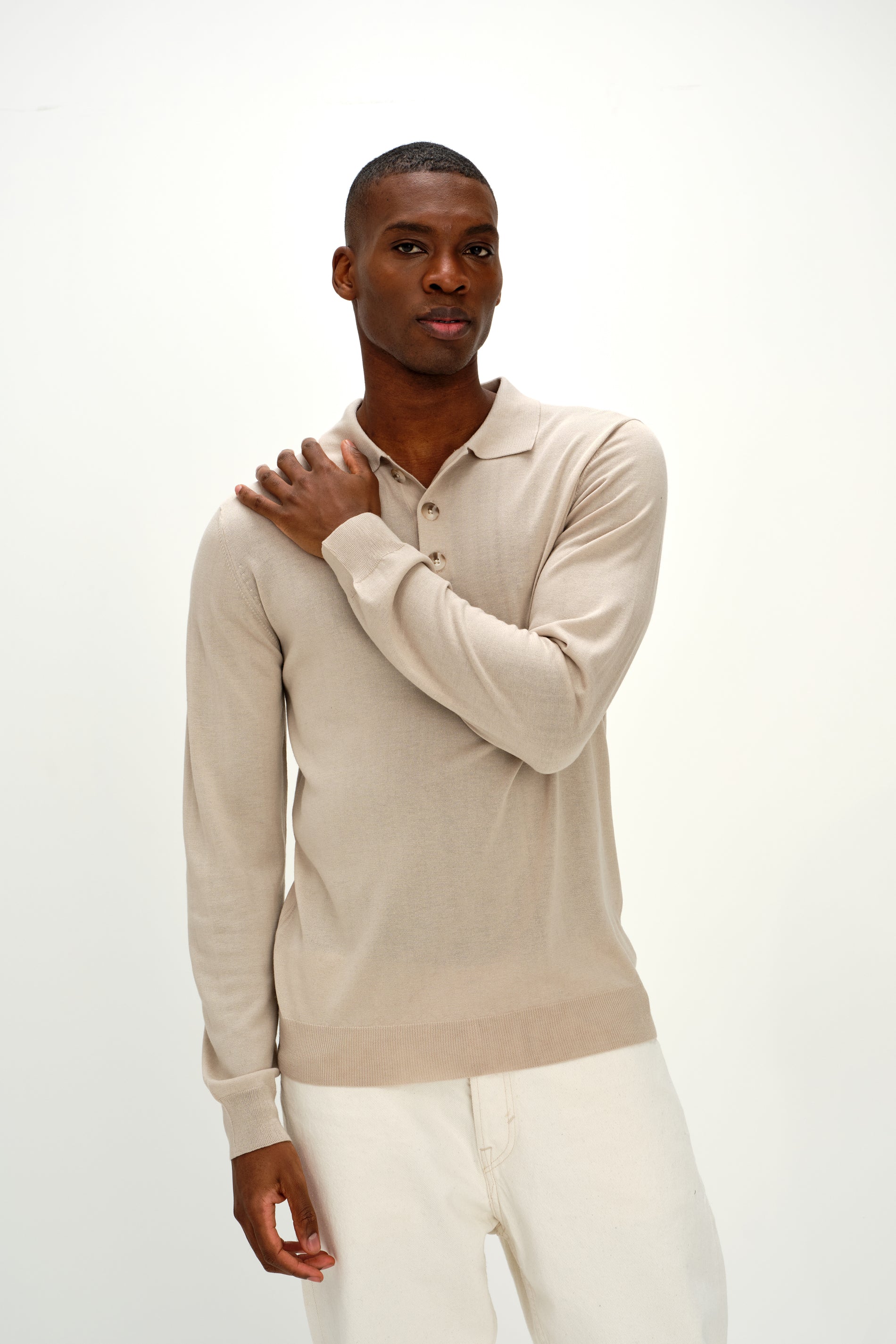 Davida Man Fine Knit Collar Sweaters Light Beige