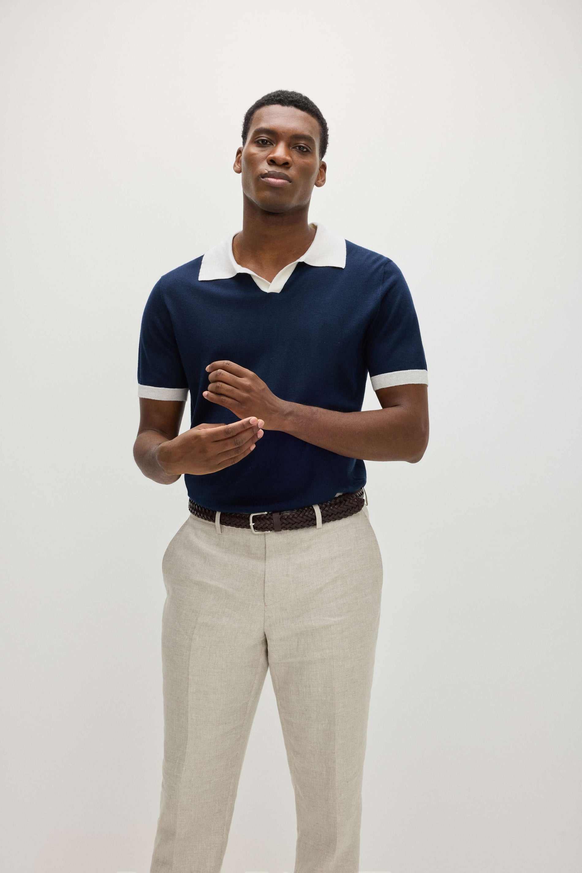 Davida Man Fine Knit Open Collar Block Color T-Shirt Sweaters Navy/White