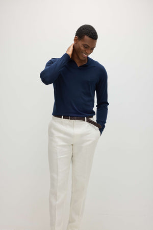 Man Fine Knit Open Collar Sweater - Navy