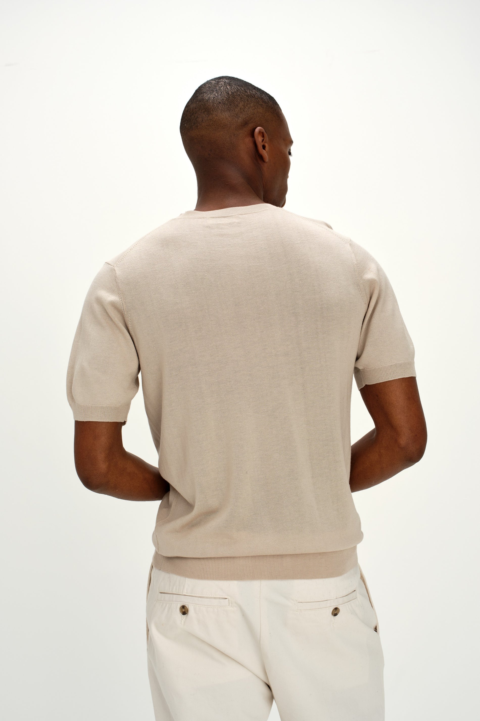 Davida Man Fine Knit T-shirt Sweaters Light Beige