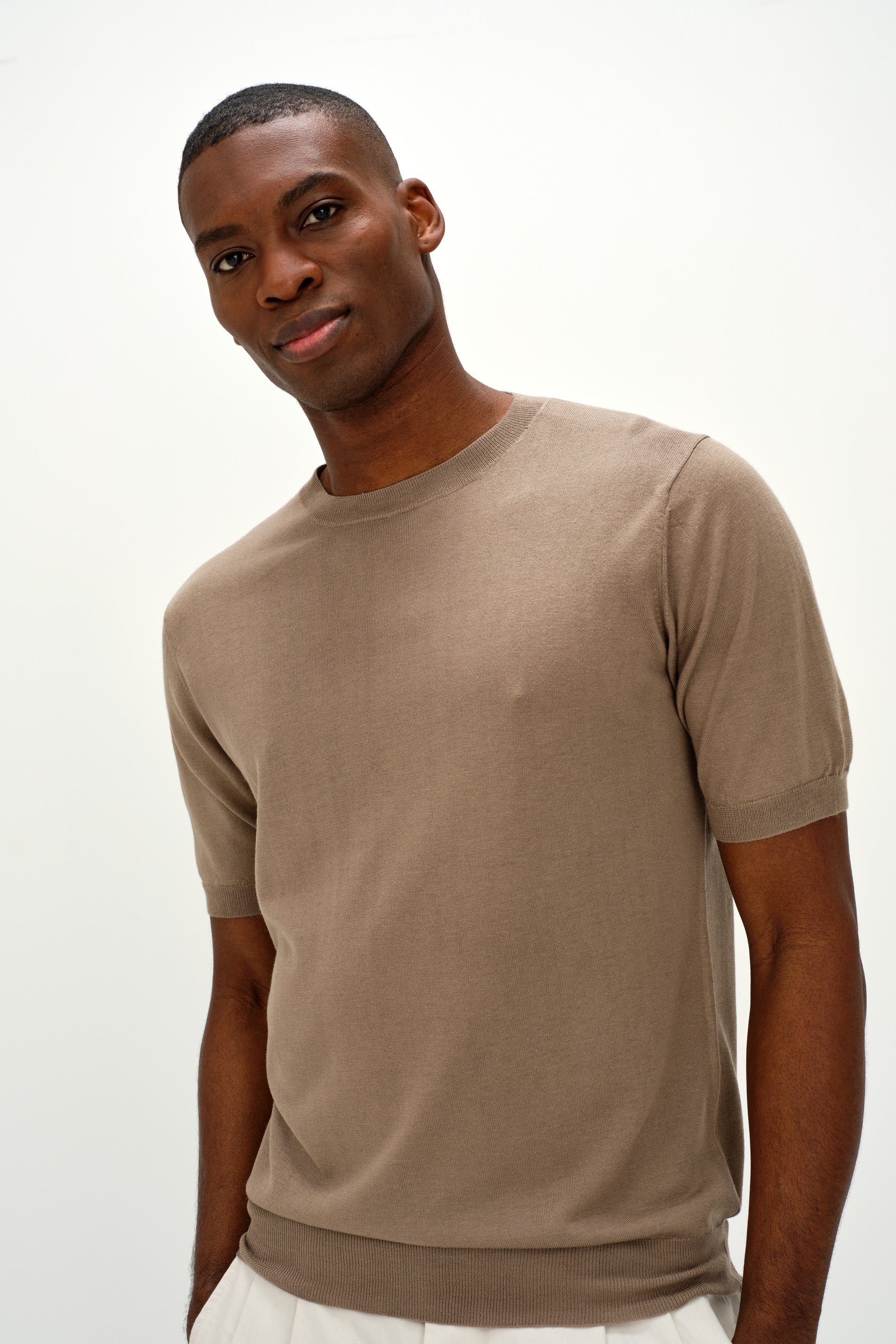 Davida Man Fine Knit T-shirt Sweaters Mink