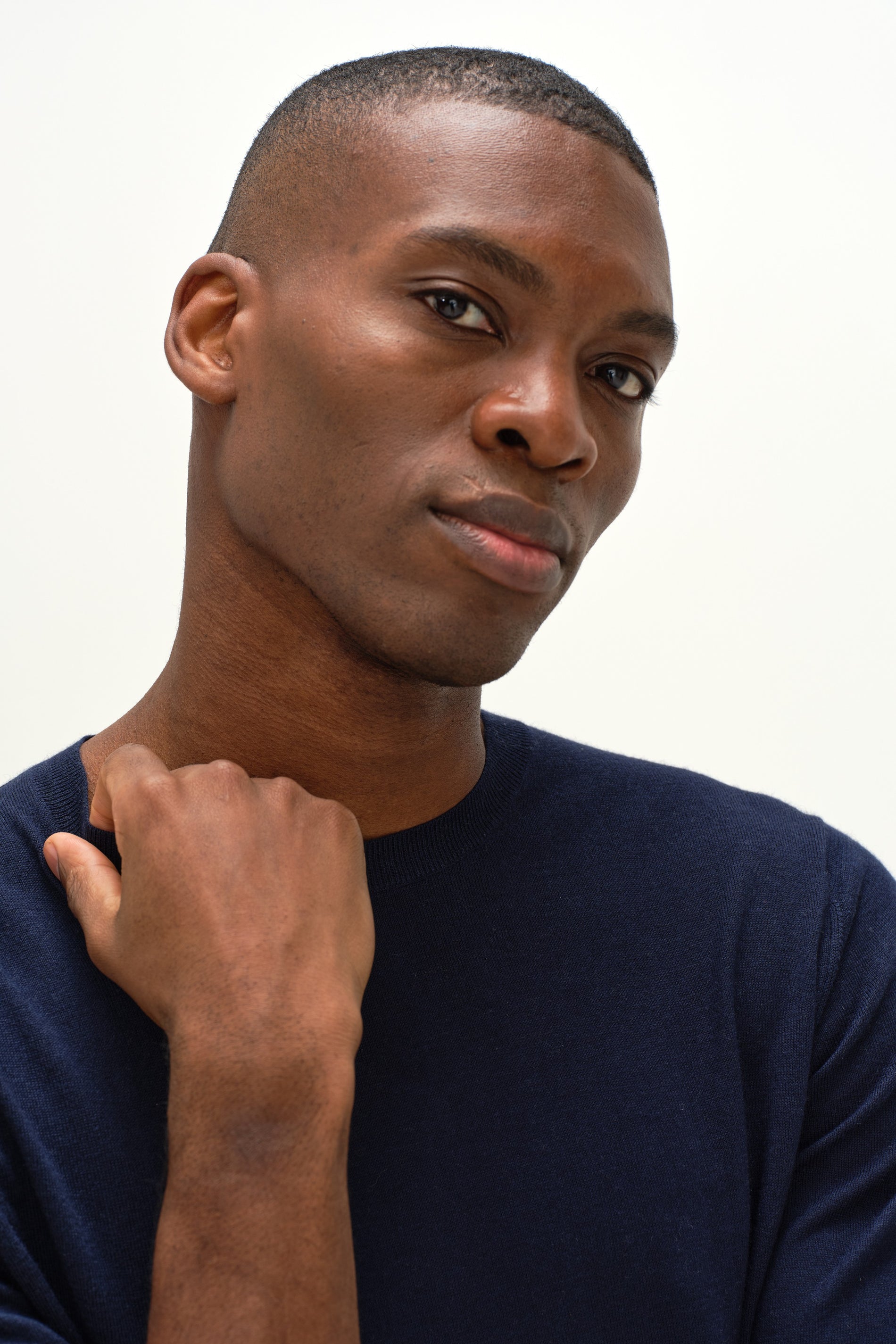 Davida Man Fine Knit T-shirt Sweaters Navy