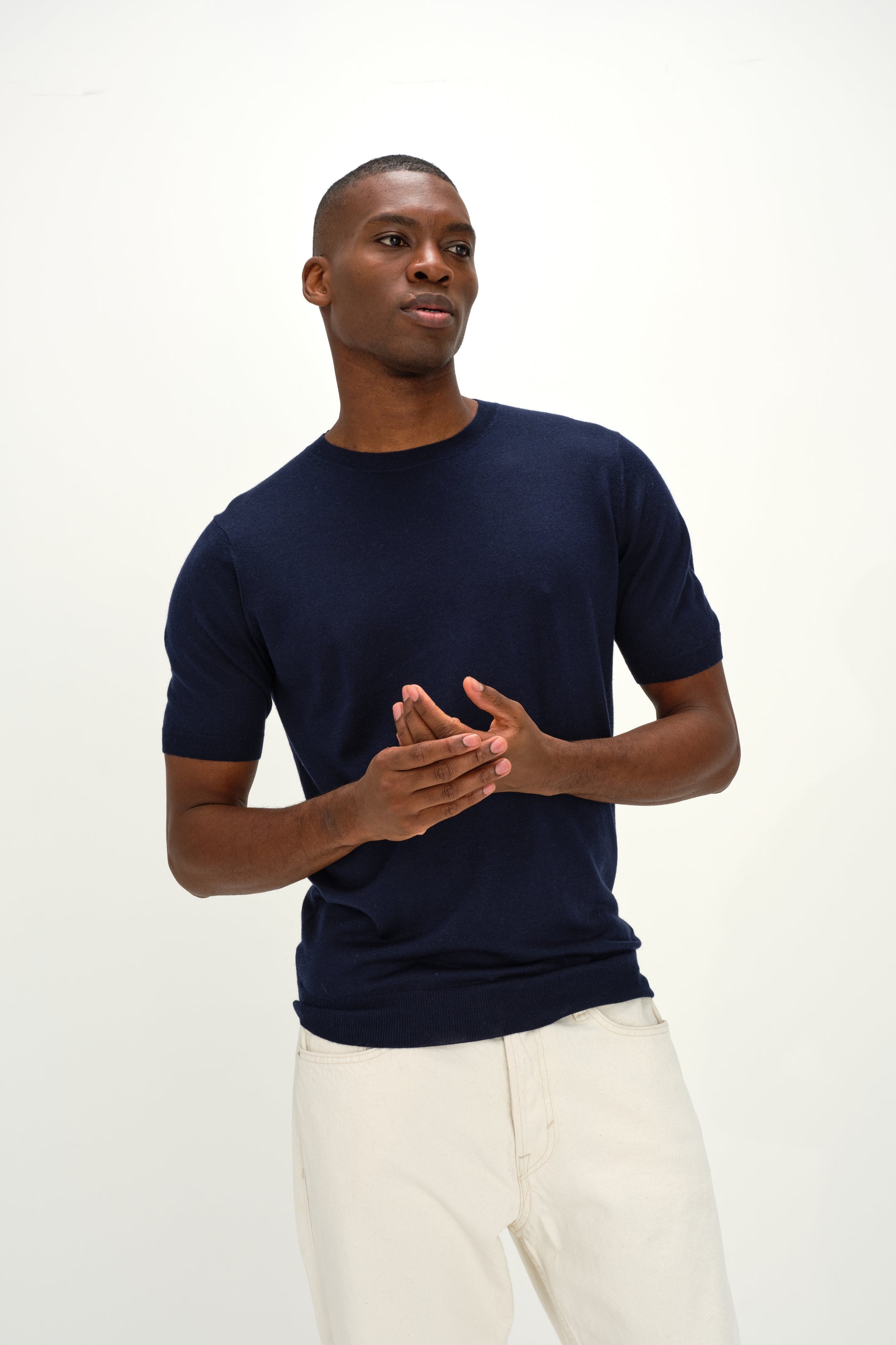 Davida Man Fine Knit T-shirt Sweaters Navy
