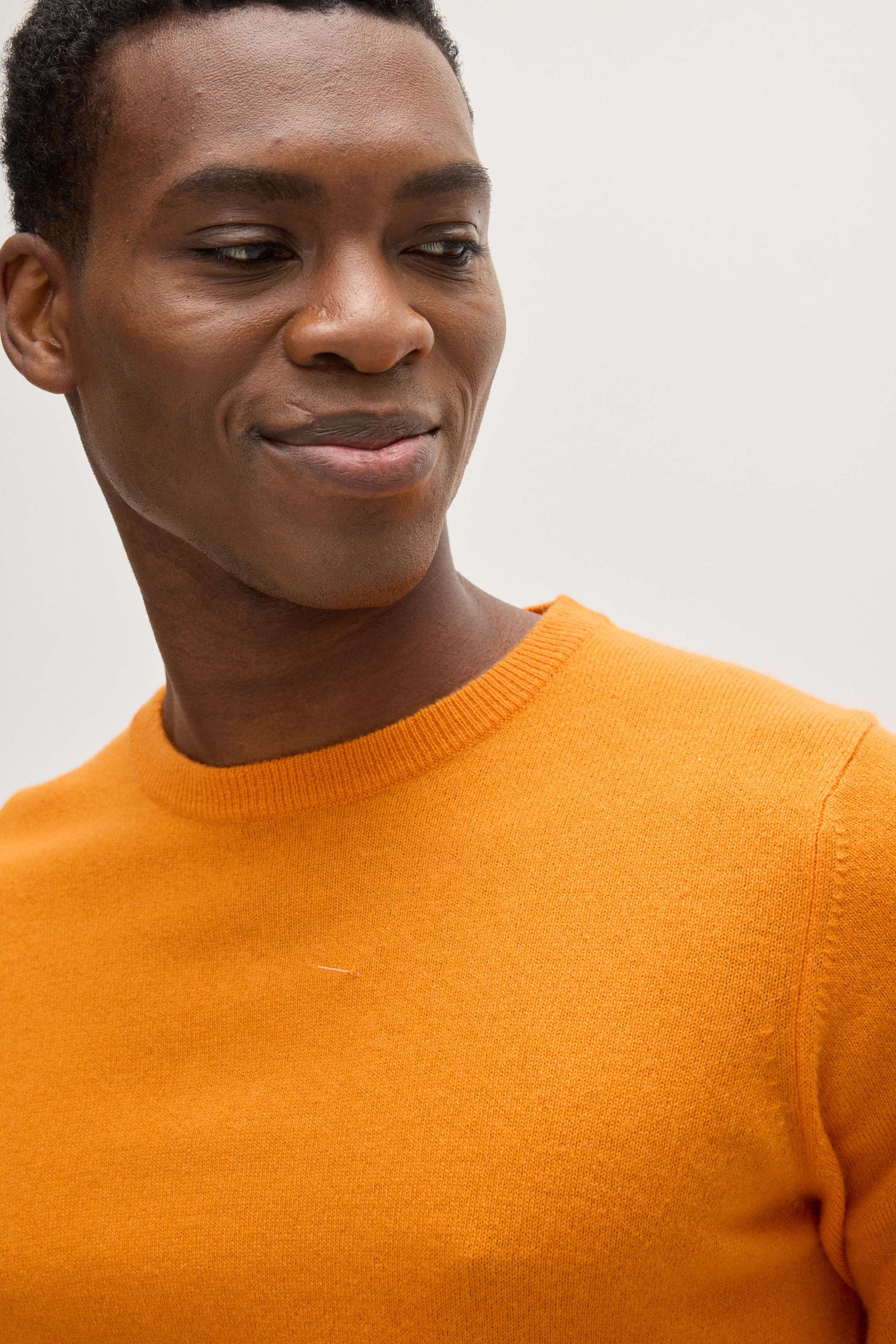 Davida Man O-neck Plain Sweaters Intense Orange