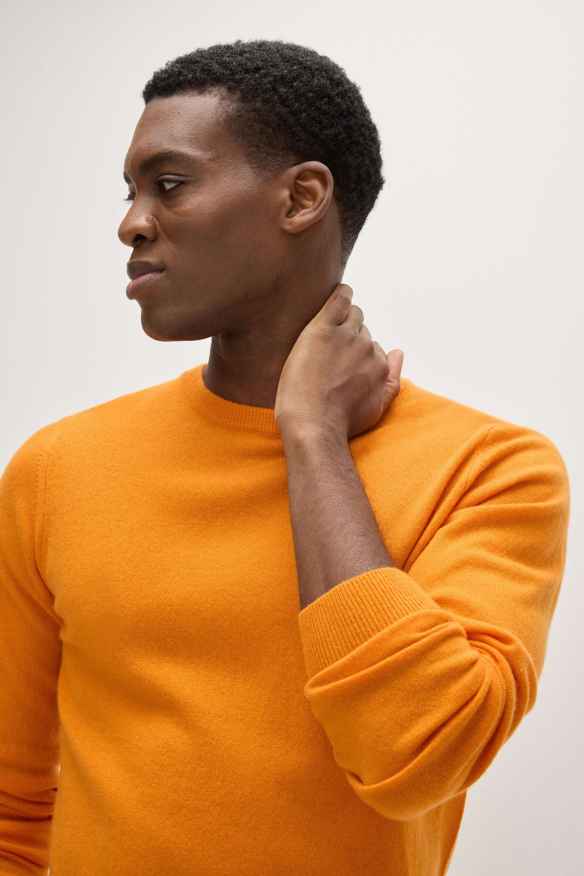 Davida Man O-neck Plain Sweaters Intense Orange