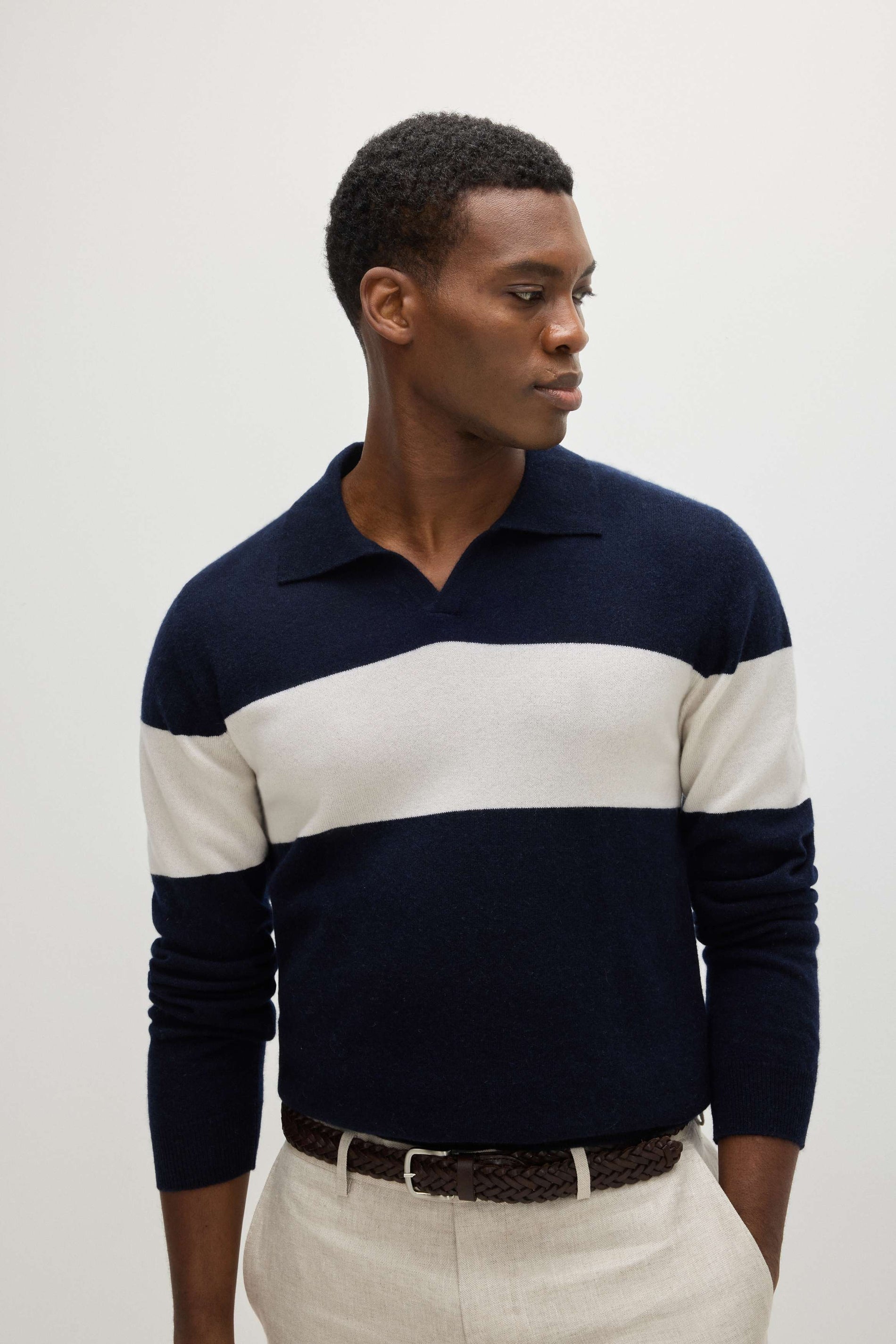 Davida Man Open Collar One Stripe Sweaters Navy/White