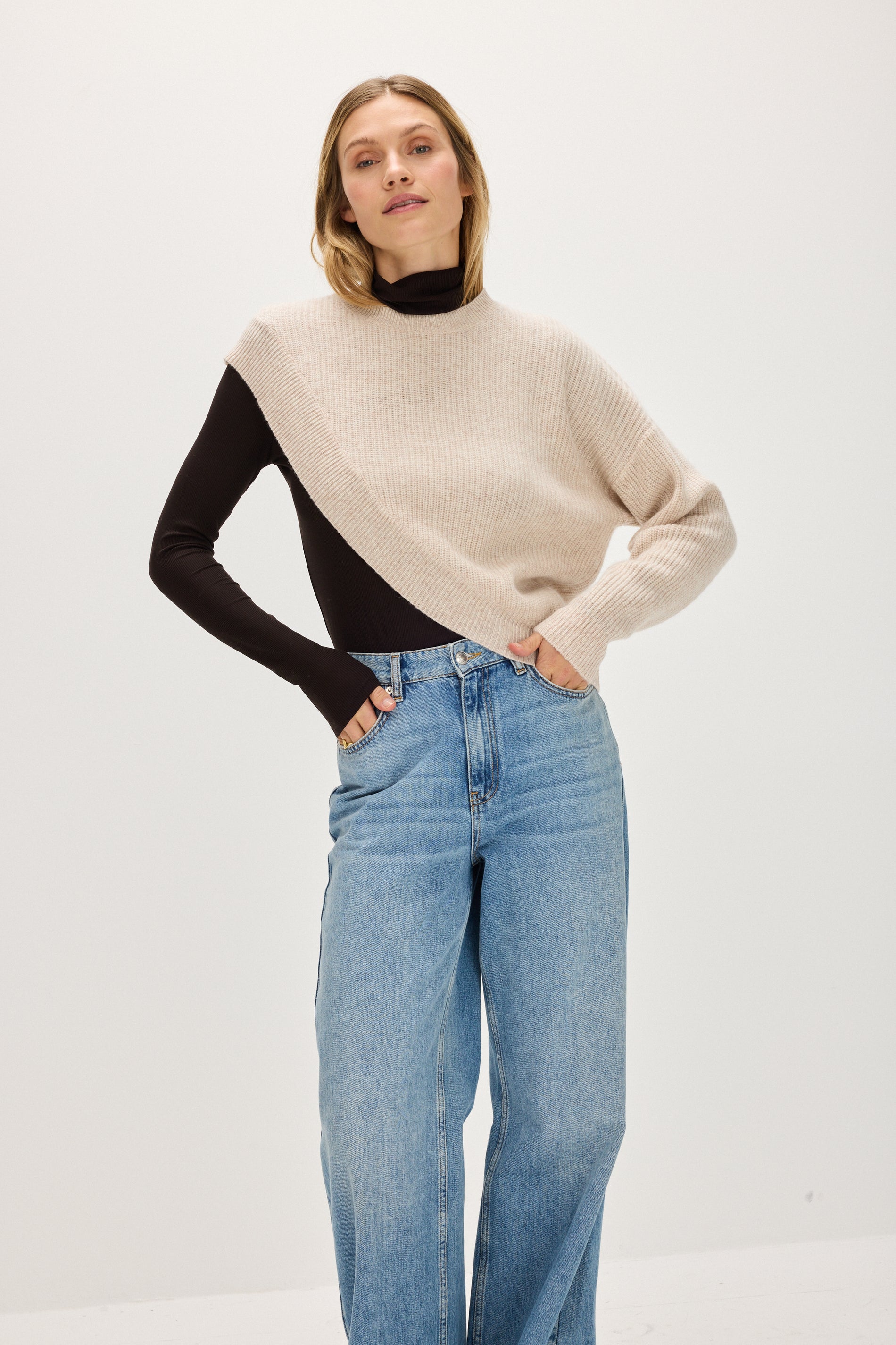 Davida One Sleeve Rib Sweater Sweaters Light Beige
