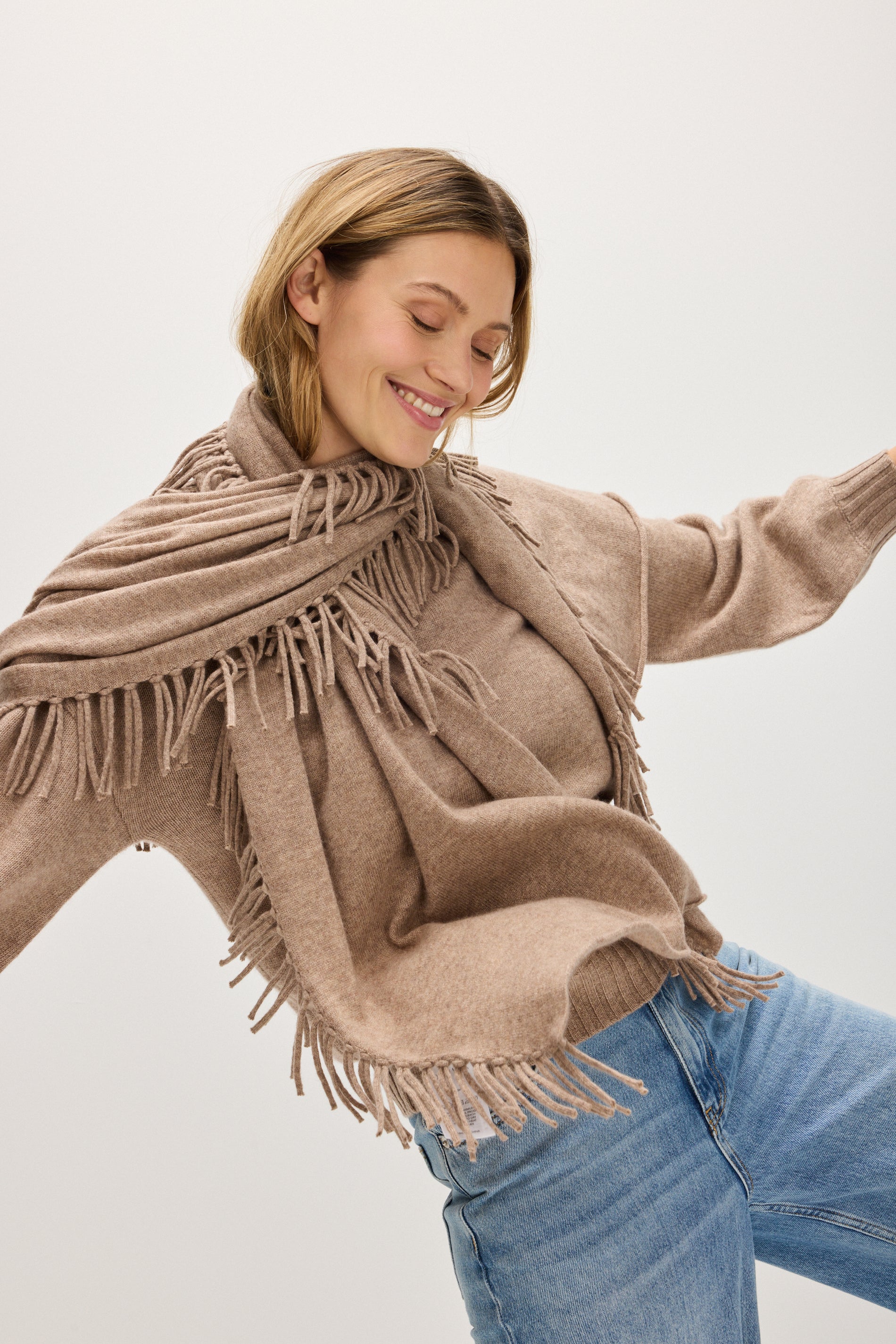 Davida Scarf Fringes Scarf Mink