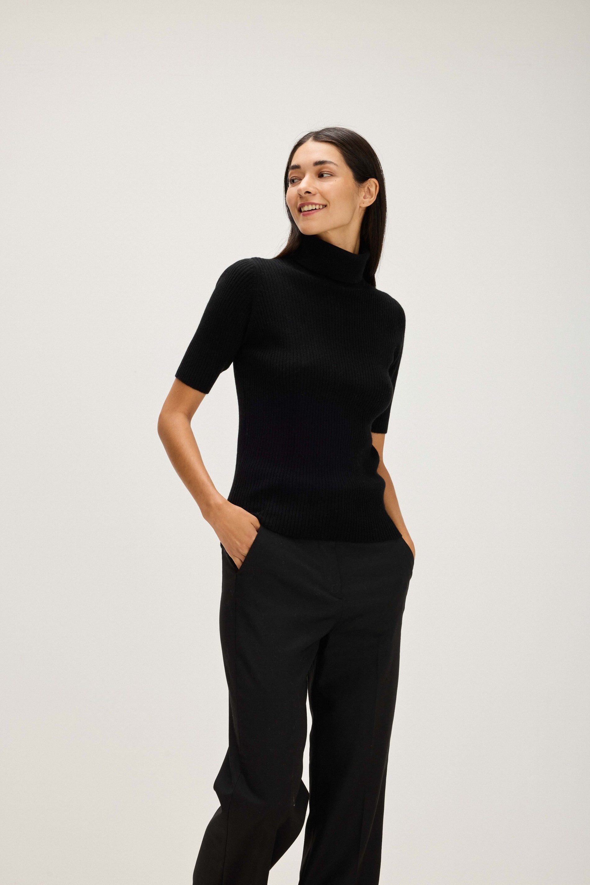 Davida Turtleneck Rib T-shirt Sweaters Black