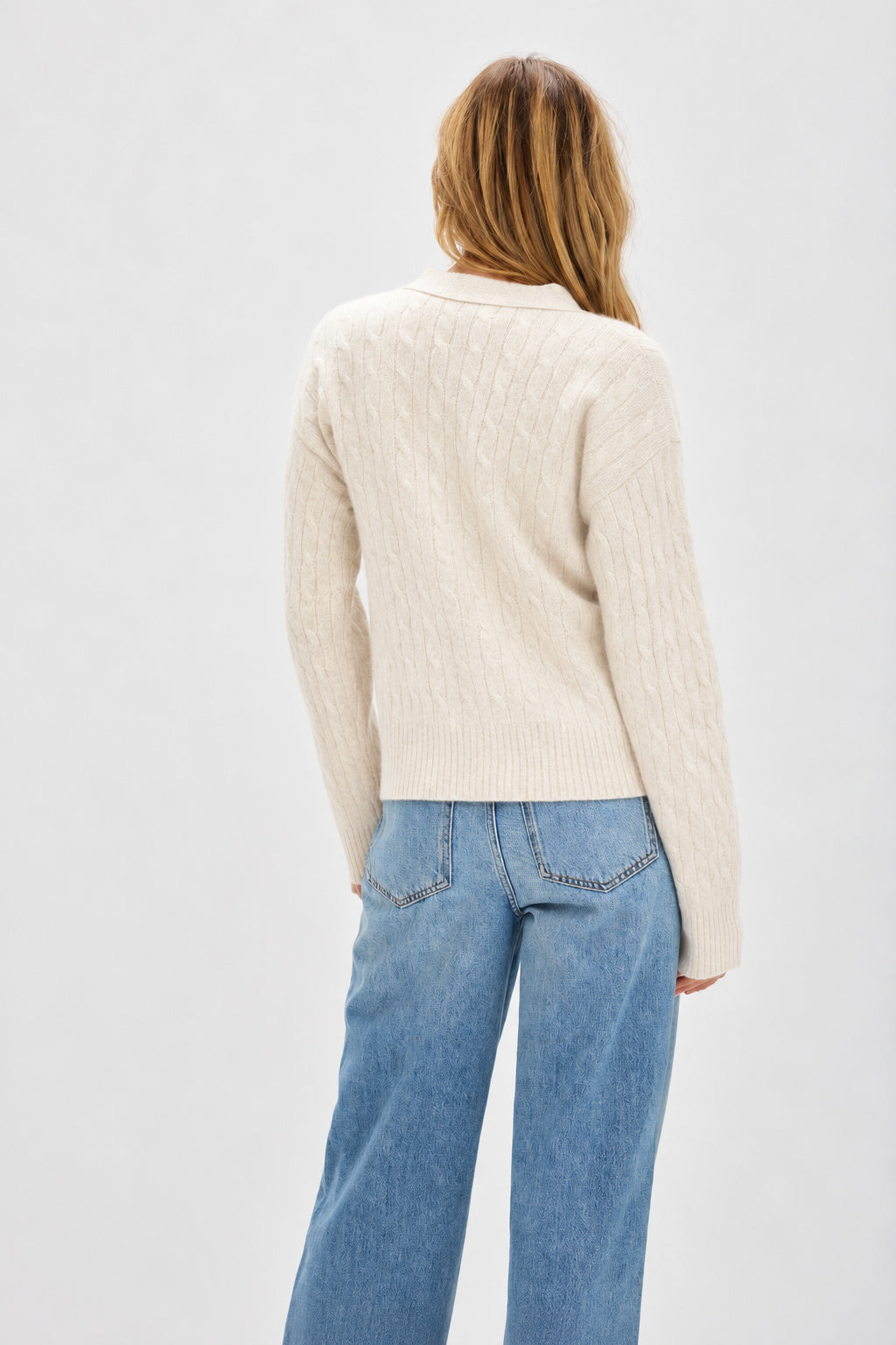 Davida V-Neck Wide Cable Cardigan Cardigans White