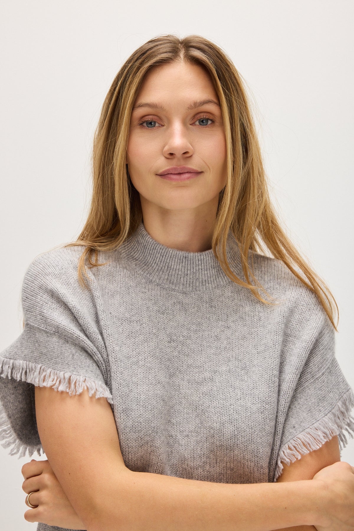 Davida Vest Fringes Sweaters Light Grey