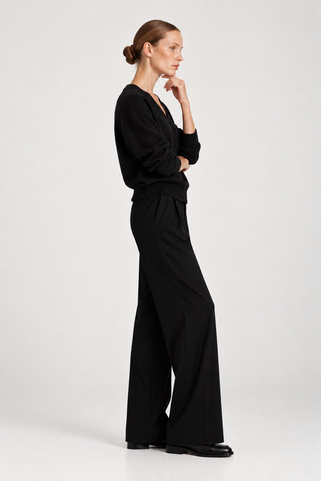 Davida chunky v-neck sweater Sweaters Black